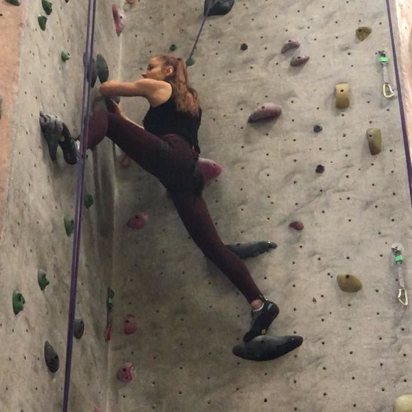 Meet your Posher, Lisa - Picture 1 of 1